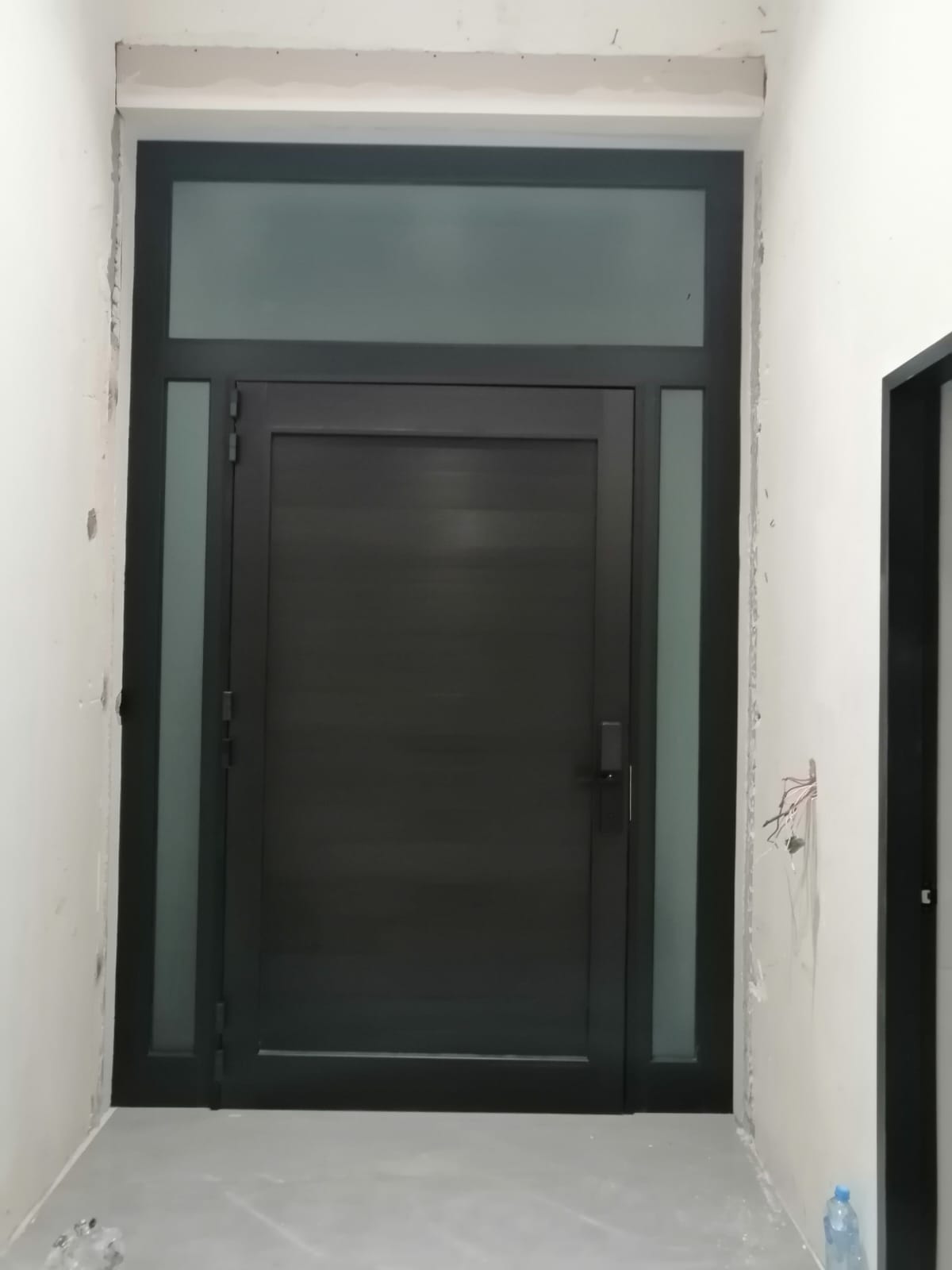 Fotografía adicional de Puertas de Aluminio y Cristal