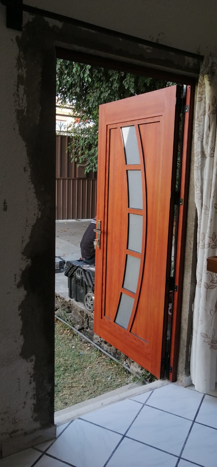Fotografía adicional de Puertas de Aluminio y Cristal